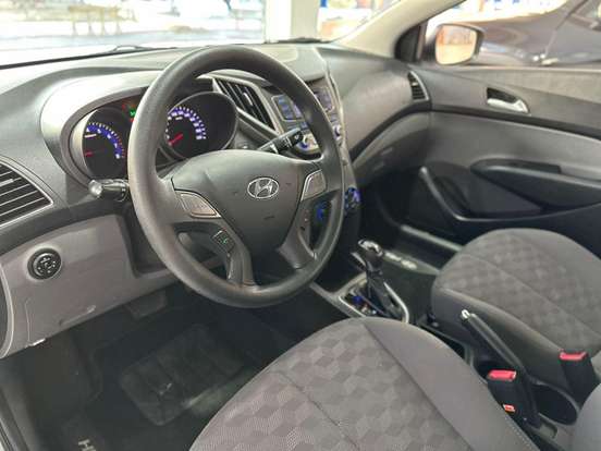 HYUNDAI-HB20S-2017
