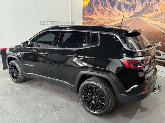 JEEP-COMPASS-2.0 16V DIESEL LONGITUDE 4X4 AUTOMÁTICO JEEP-COMPASS-2017