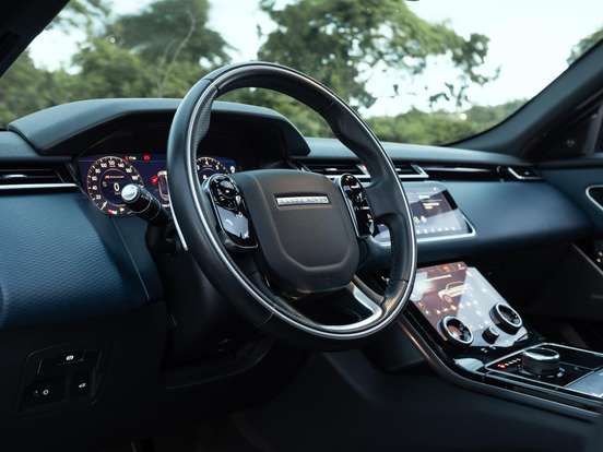 LAND ROVER-RANGE ROVER VELAR-2.0 P300 GASOLINA R-DYNAMIC SE AUTOMÁTICO LAND ROVER-RANGE ROVER VELAR-2019
