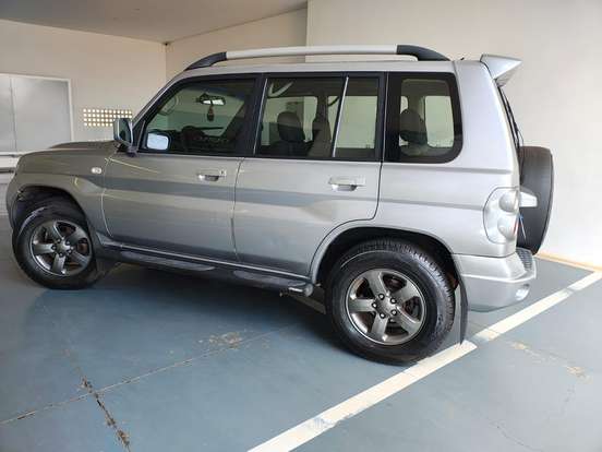 MITSUBISHI-PAJERO TR4-2008