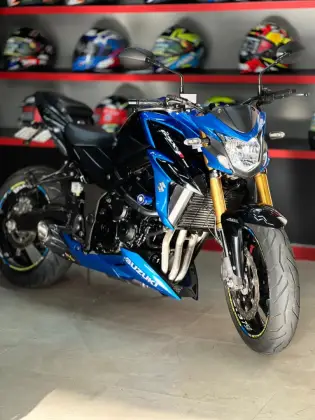 SUZUKI GSX-S750A 