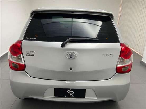 TOYOTA-ETIOS-1.3 X 16V FLEX 4P MANUAL TOYOTA-ETIOS-2016
