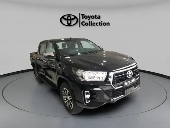 TOYOTA HILUX 2.8 D-4D TURBO DIESEL CD SRV 4X4 AUTOMÁTICO TOYOTA HILUX 2.8 D-4D TURBO DIESEL CD SRV 4X4 AUTOMÁTICO