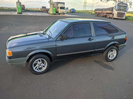 VOLKSWAGEN-GOL-1993