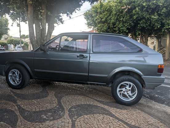 VOLKSWAGEN-GOL-1993