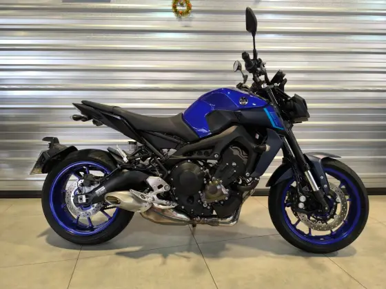 YAMAHA MT-09 