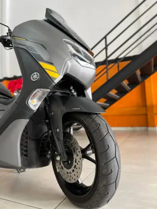 YAMAHA NMAX CONNECTED 160 SE ABS 