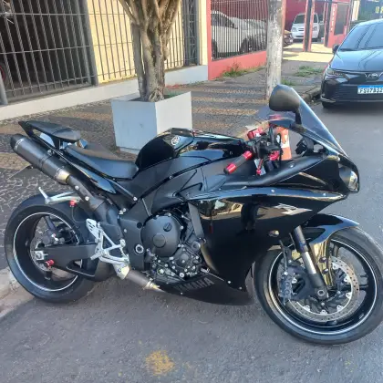 YAMAHA YZF R1 