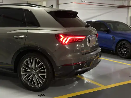 AUDI-Q3-2020