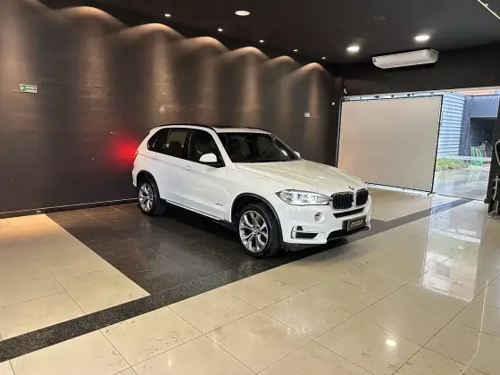 BMW X5 3.0 I6 TURBO GASOLINA XDRIVE35I AUTOMÁTICO BMW X5 3.0 I6 TURBO GASOLINA XDRIVE35I AUTOMÁTICO