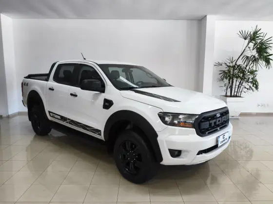 FORD RANGER 3.2 STORM 4X4 CD 20V DIESEL 4P AUTOMÁTICO FORD RANGER 3.2 STORM 4X4 CD 20V DIESEL 4P AUTOMÁTICO