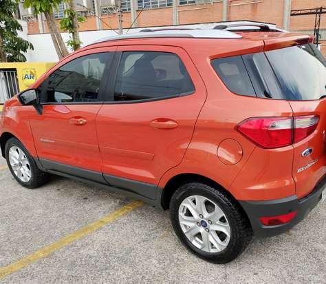 FORD-ECOSPORT-2012