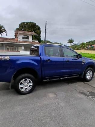 FORD RANGER 2.5 XLT 4X2 CD 16V FLEX 4P MANUAL