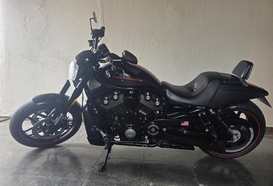 HARLEY-DAVIDSON NIGHT ROD SPECIAL 