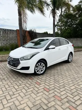 HYUNDAI HB20S 1.0 COMFORT PLUS 12V FLEX 4P MANUAL