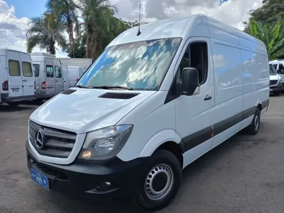 MERCEDES-BENZ SPRINTER 2.2 CDI DIESEL FURGÃO 415 TA EXTRA LONGO MANUAL