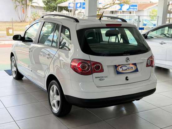 VOLKSWAGEN-SPACEFOX-2008
