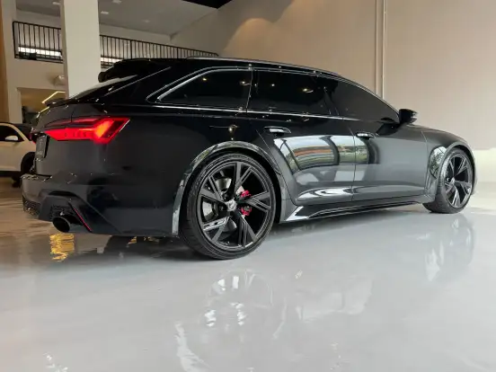 AUDI-RS6-2022