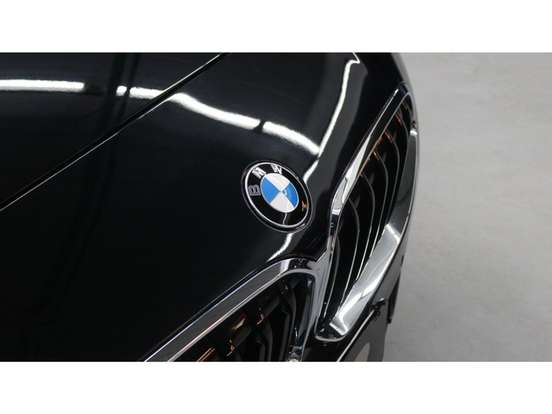 BMW-218i-2021