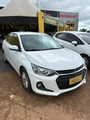 CHEVROLET ONIX 1.0 TURBO FLEX PLUS LT MANUAL CHEVROLET ONIX 1.0 TURBO FLEX PLUS LT MANUAL