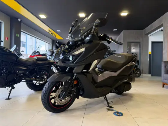 DAFRA CRUISYM 300 DAFRA CRUISYM 300