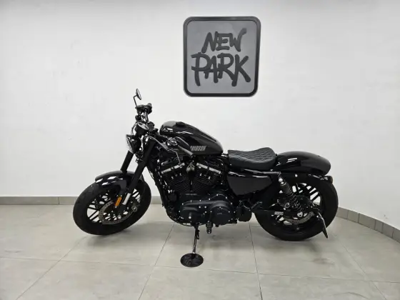 HARLEY-DAVIDSON SPORTSTER ROADSTER 