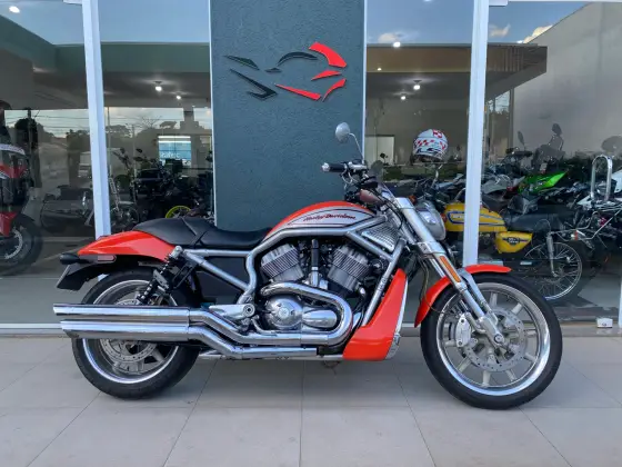 HARLEY-DAVIDSON STREET ROD 