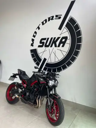KAWASAKI Z900 