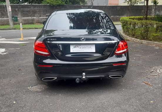 MERCEDES-BENZ-E 300-2020
