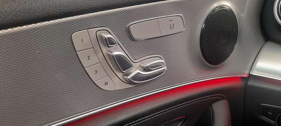 MERCEDES-BENZ-E 300-2020