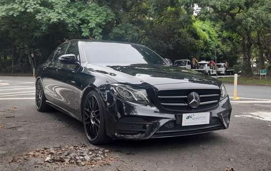 MERCEDES-BENZ-E 300-2020