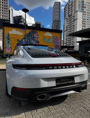 PORSCHE-911-2024