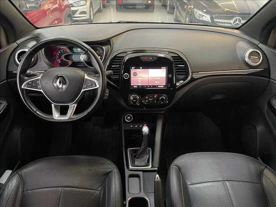 RENAULT-CAPTUR-2021