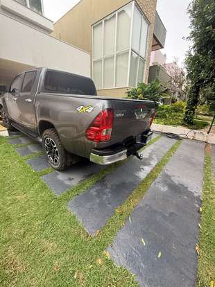 TOYOTA-HILUX-2020