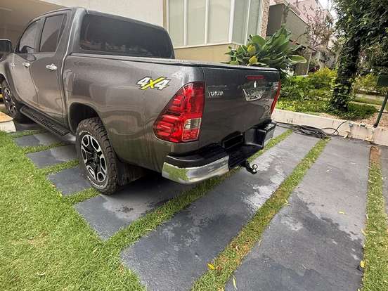 TOYOTA-HILUX-2.7 SRV 4X4 CD 16V FLEX 4P AUTOMÁTICO TOYOTA-HILUX-2020