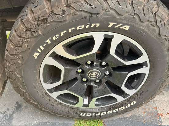 TOYOTA-HILUX-2.7 SRV 4X4 CD 16V FLEX 4P AUTOMÁTICO TOYOTA-HILUX-2020
