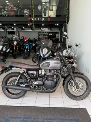 TRIUMPH BONNEVILLE T120 BLACK 1200 