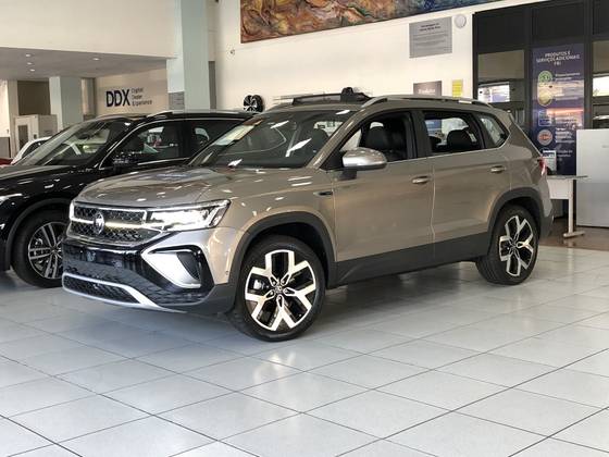 VOLKSWAGEN TAOS 1.4 250 TSI TOTAL FLEX HIGHLINE AUTOMÁTICO