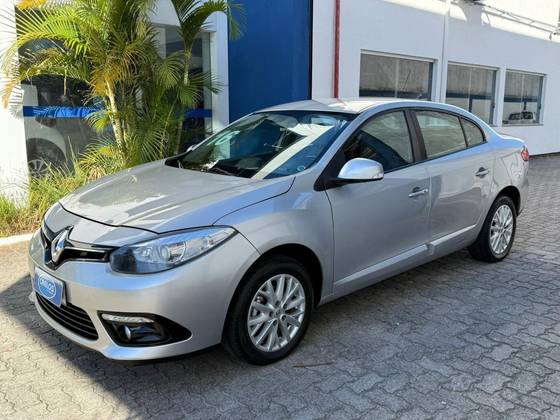 RENAULT FLUENCE 2.0 DYNAMIQUE 16V FLEX 4P AUTOMÁTICO