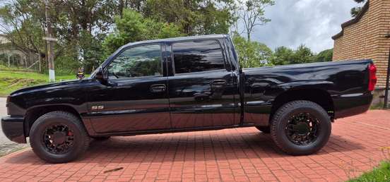 CHEVROLET-SILVERADO-6.0 SS 1500 V8 GASOLINA 2P AUTOMÁTICO CHEVROLET-SILVERADO-2004