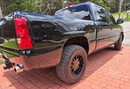 CHEVROLET-SILVERADO-2004