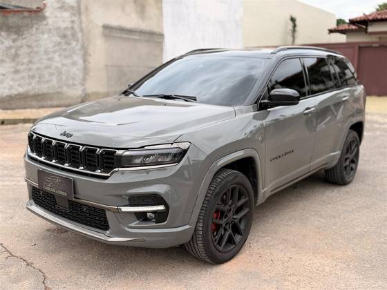Imagem de JEEP COMMANDER 2.0 HURRICANE 4 TURBO GASOLINA BLACKHAWK AT9