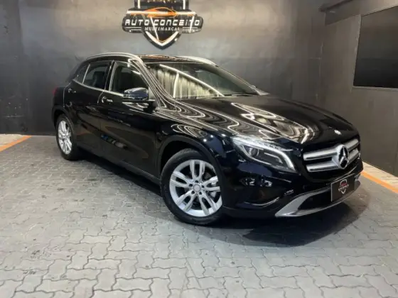 MERCEDES-BENZ GLA 200 1.6 CGI ADVANCE 16V TURBO GASOLINA 4P AUTOMÁTICO