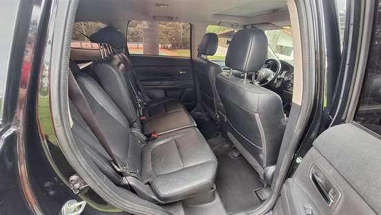 MITSUBISHI-OUTLANDER-2017