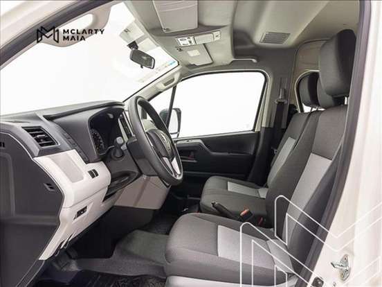 TOYOTA-HIACE-2024