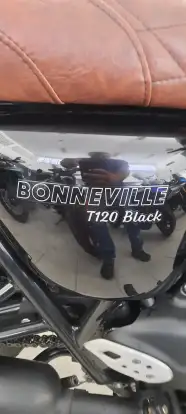 TRIUMPH-BONNEVILLE T120 BLACK 1200-2023