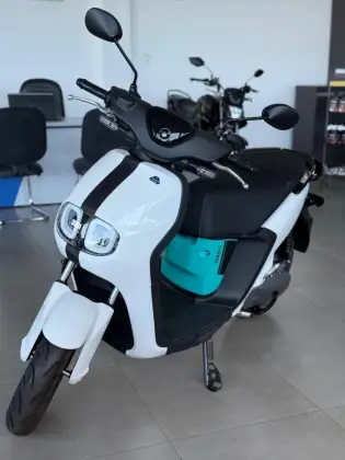 YAMAHA NEOS CONNECTED 