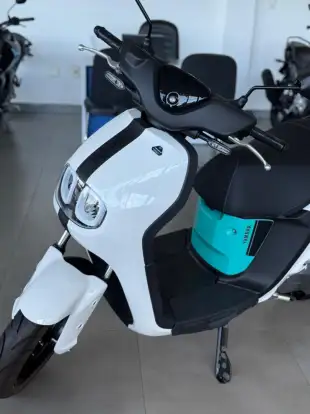 YAMAHA-NEOS CONNECTED-2025