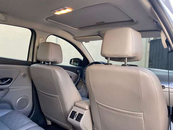 RENAULT-FLUENCE-2.0 PRIVILÉGE 16V FLEX 4P AUTOMÁTICO RENAULT-FLUENCE-2015