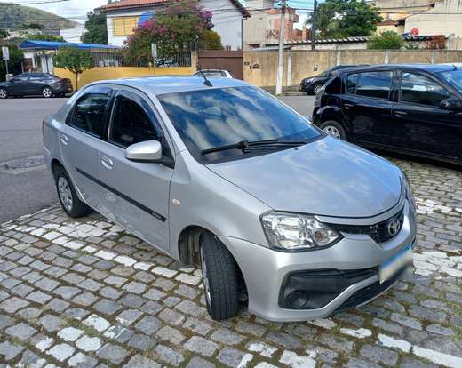 TOYOTA-ETIOS-1.5 XS SEDAN 16V FLEX 4P MANUAL TOYOTA-ETIOS-2018